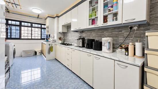 56 Chai Chee Drive - Kitchen